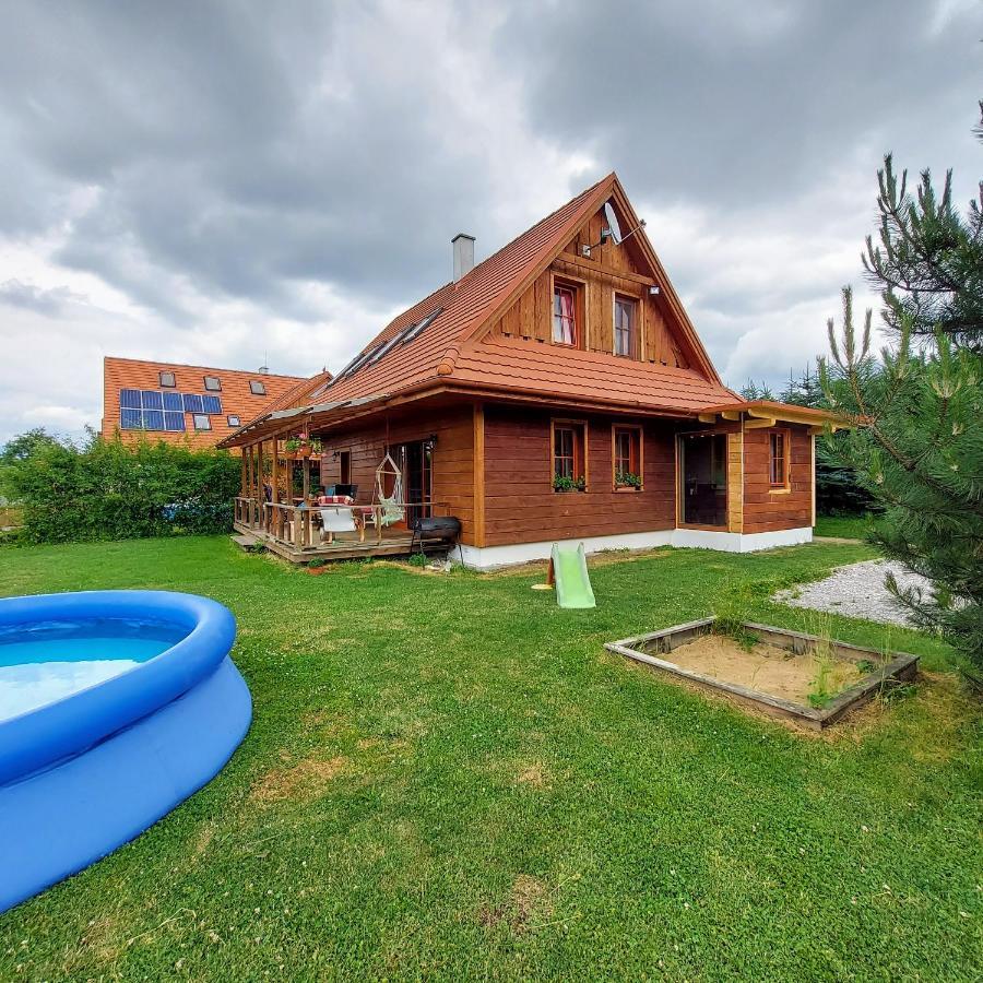 Holiday Raj Villa Bešeňová Екстериор снимка